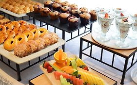 Crowne Plaza Toronto Airport